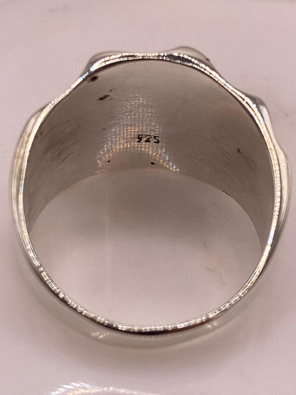 Anillo Artesanal en Plata con Superficie Ondulada Brillante, sello de autenticidad Plata Ley .925