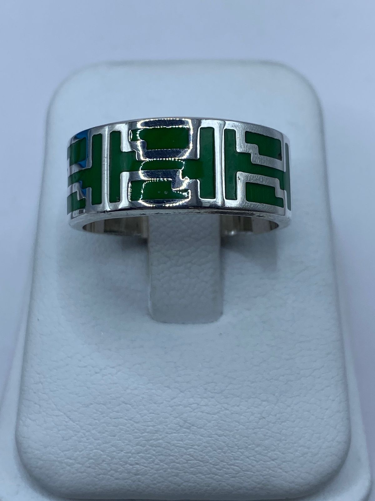 Anillo Artesanal de Plata .925 con Malaquita y Greca Geométrica, vista lateral