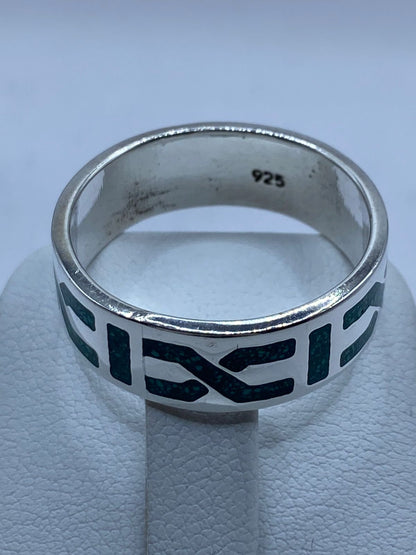 Anillo Artesanal de Plata .925 con Malaquita Verde y Greca Geométrica, sello de autenticidad Plata Ley .925