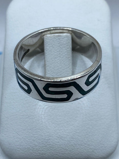 Anillo Artesanal de Plata .925 con Malaquita Verde y Greca Moderna, vista frontal