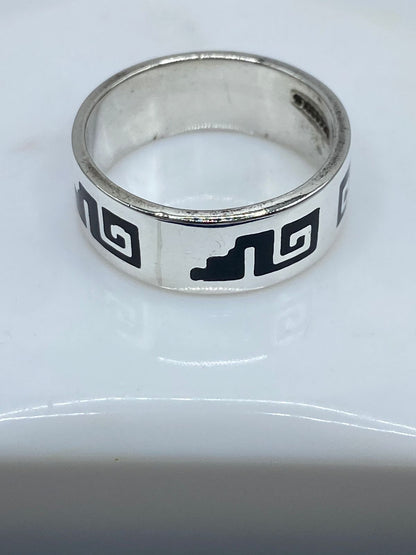 Anillo Artesanal de Plata .925 con Ónix y Greca Clásica, sello de autenticidad Plata Ley .925
