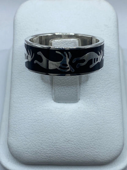 Anillo Artesanal de Plata .925 con Ónix Negro – Diseño Tribal Contemporáneo, vista frontal