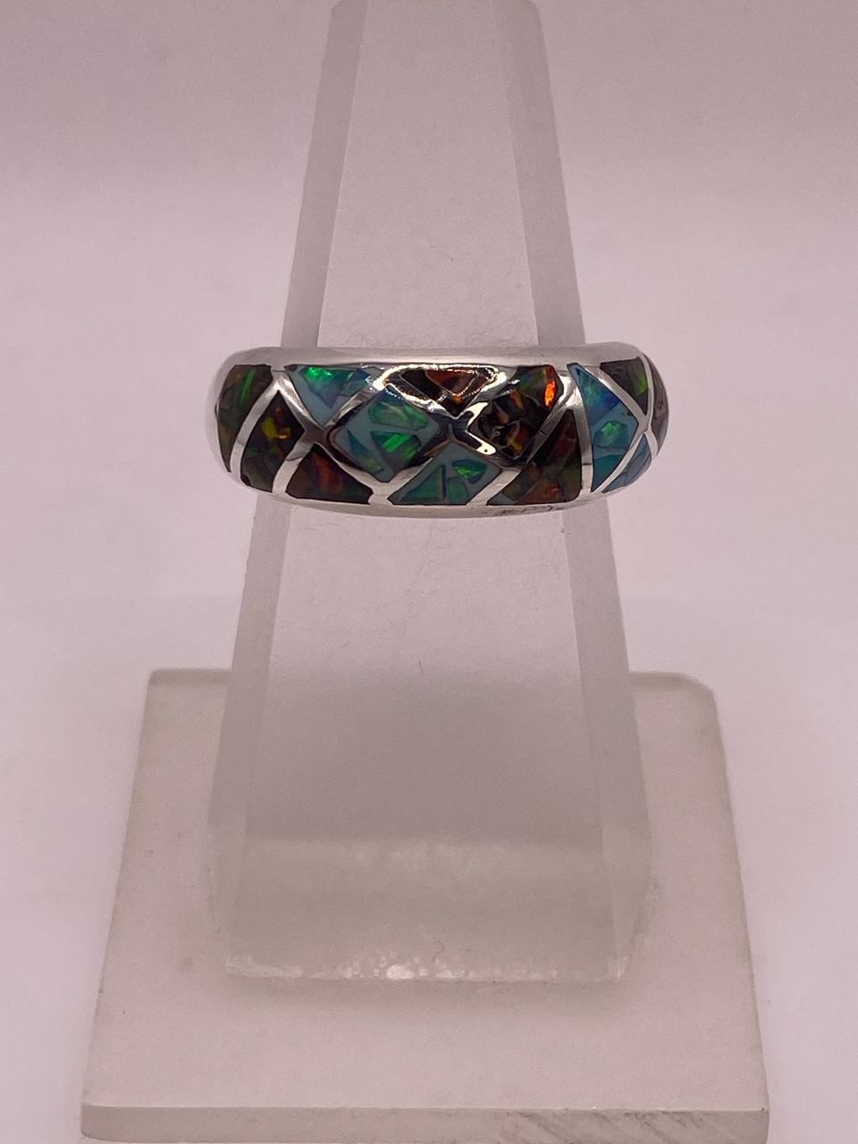 Anillo Artesanal de Plata 950 con Ópalo de Fuego, vista lateral