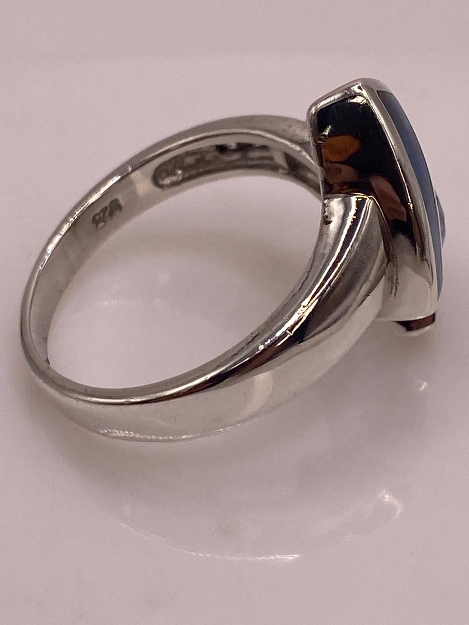 Anillo Artístico Asimétrico con Ópalo de Fuego y Zirconia en Plata .925, sello de autenticidad Plata Ley .925