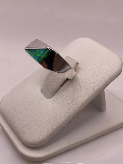 Anillo Asimétrico de Plata 950 con Ópalo de Fuego, vista frontal