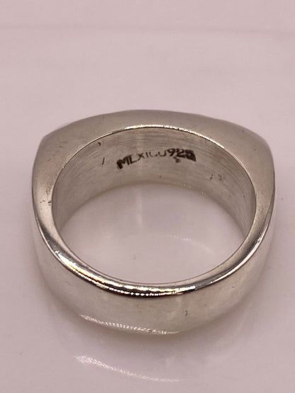 Anillo Banda Rectangular Martillada en Plata .925, sello de autenticidad Plata Ley .925