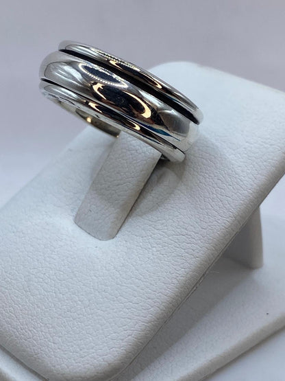 Anillo Banda Giratoria en Plata .925 Diseño Clásico Contemporáneo, vista frontal