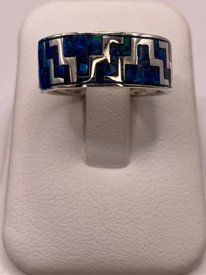 Anillo Banda con Incrustación Geométrica de Ópalo de Fuego Azul‑verde Plata Ley 950 en báscula mostrando peso