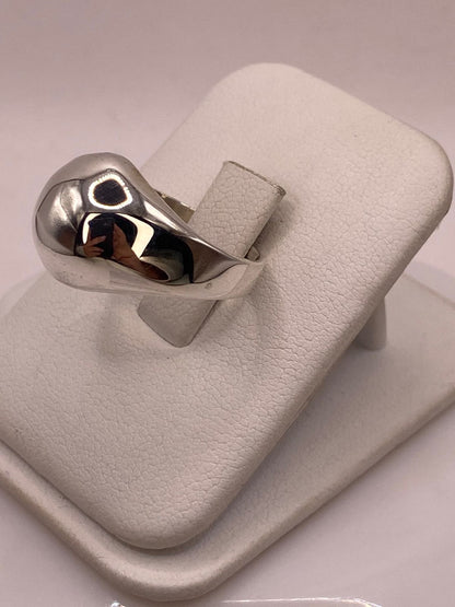 Anillo Bombeado Liso en Plata .925, vista frontal