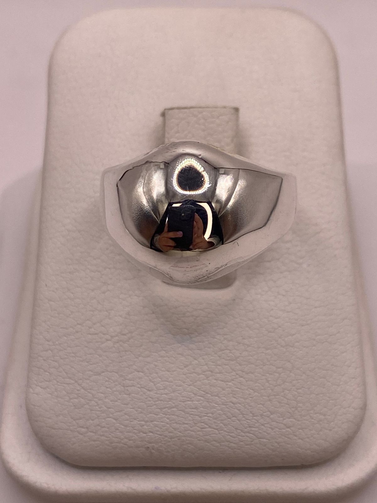 Anillo Bombeado Liso en Plata .925, vista lateral