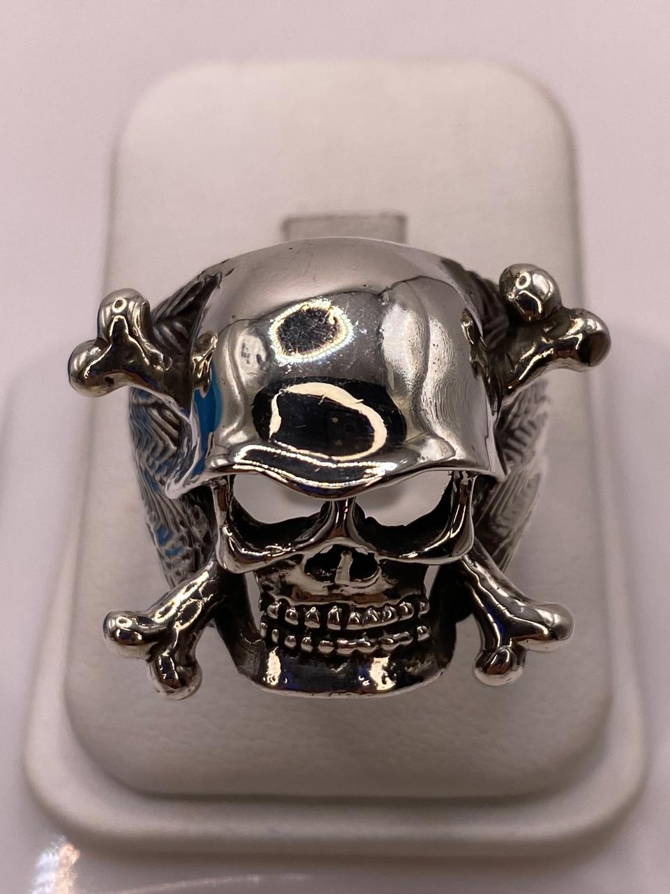 Anillo de Calavera con Casco y Huesos Cruzados en Plata .925, vista frontal