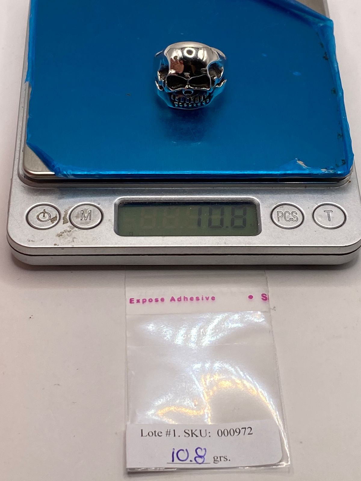 Anillo Calavera de Plata Ley .925, peso en gramos (báscula)