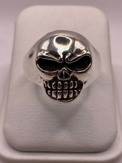 Anillo Calavera de Plata Ley .925, vista frontal