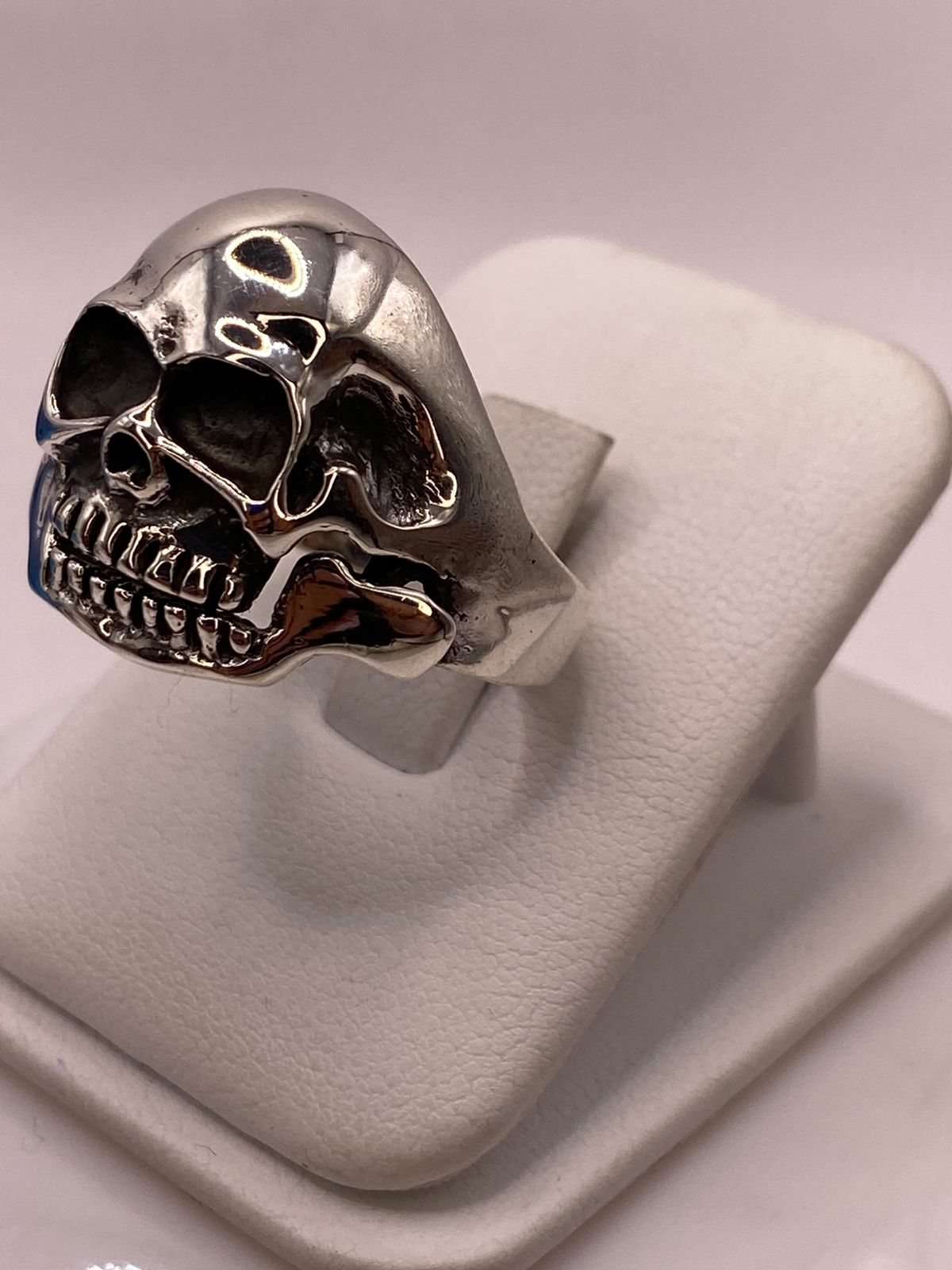 Anillo de Calavera en Plata .925, vista frontal