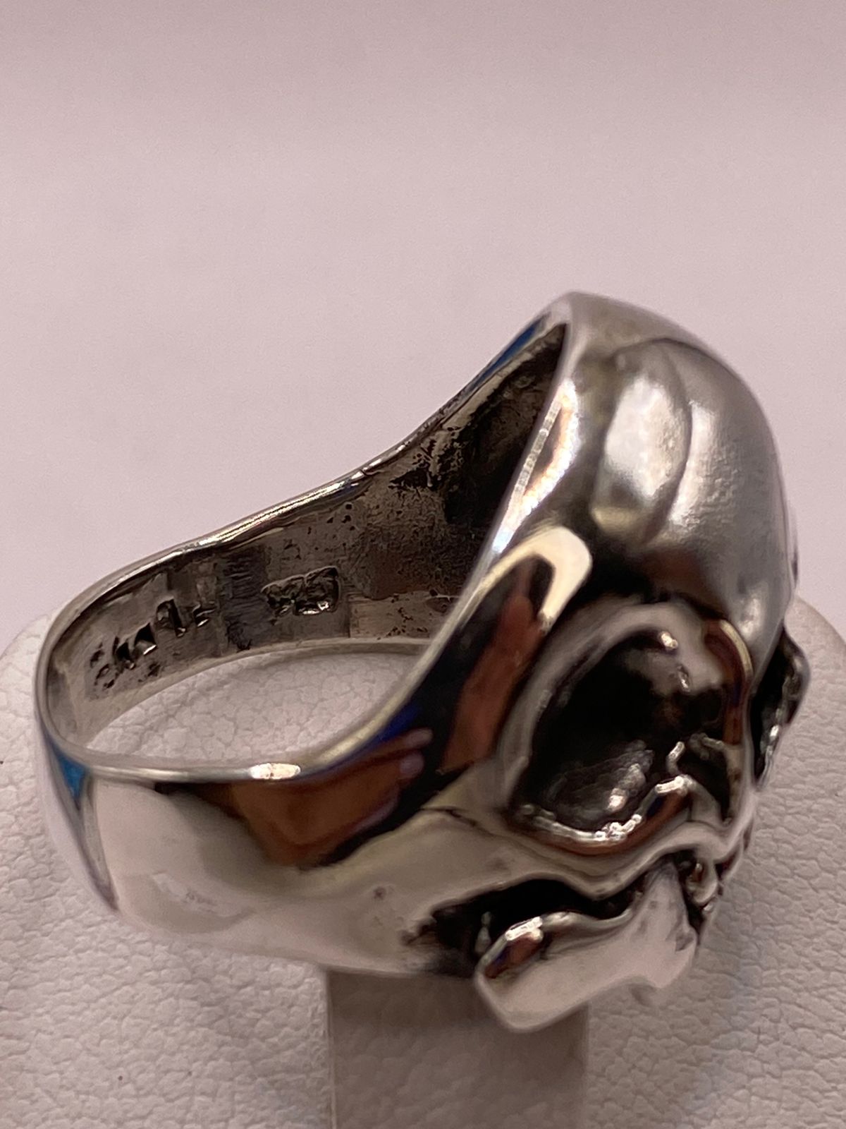 Anillo de Calavera en Plata .925, sello de autenticidad Plata Ley .925
