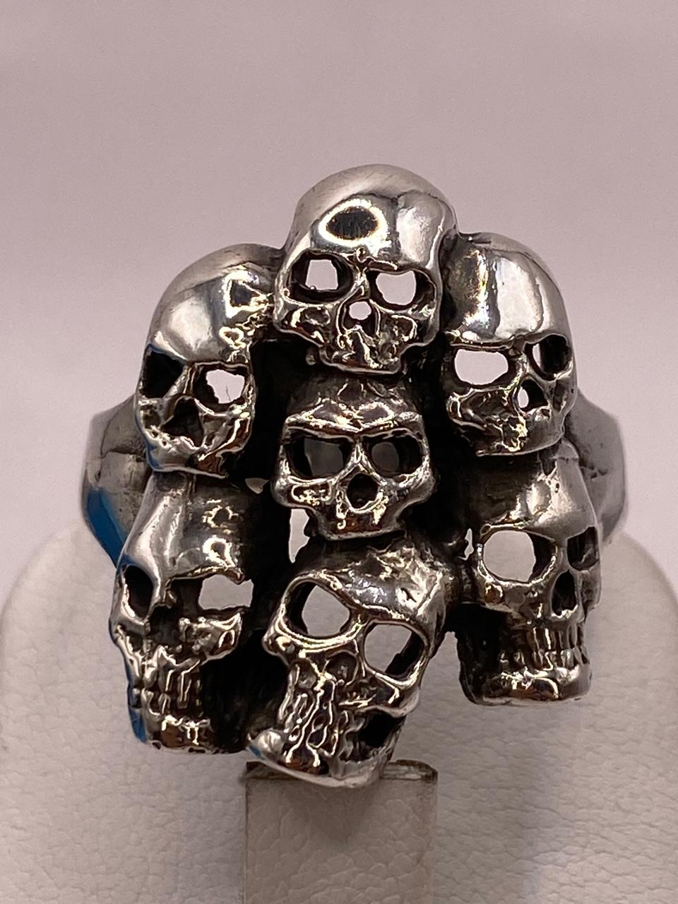 Anillo de Calaveras Apiladas en Plata .925, sello de autenticidad Plata Ley .925