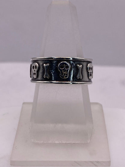Anillo Calaveras en Plata .925 — vista lateral