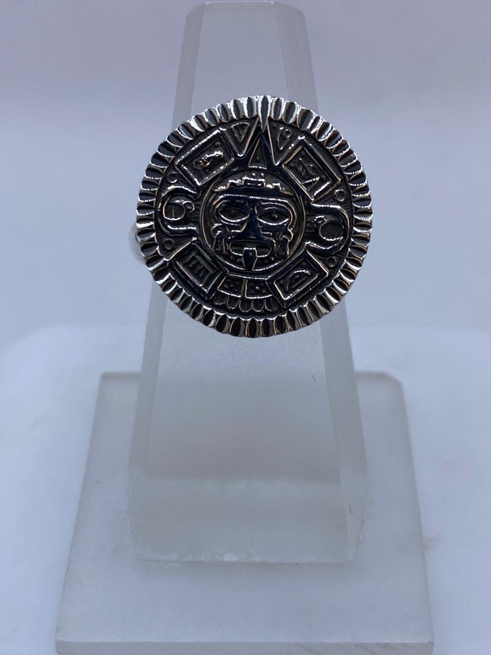 Anillo Calendario Azteca Ajustable en Plata .925 – Diseño Redondo Prehispánico, vista frontal