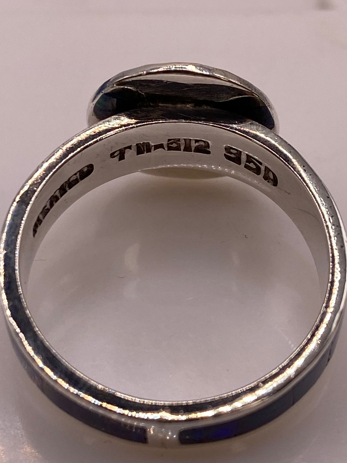 Anillo Calendario Azteca con Ópalo de Fuego en Plata Ley 950, sello de autenticidad Plata Ley .925