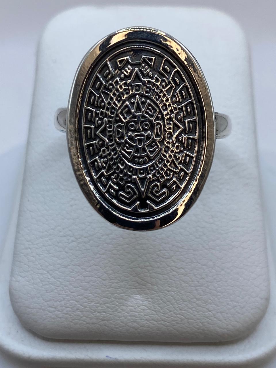 Anillo Calendario Azteca en Plata .925 Diseño Ovalado Prehispánico — vista lateral