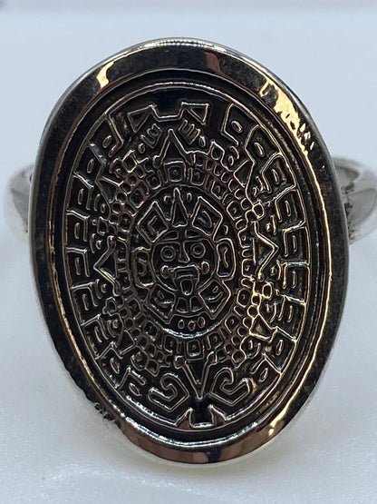 Anillo Calendario Azteca en Plata .925 Diseño Ovalado Prehispánico, sello de autenticidad Plata Ley .925