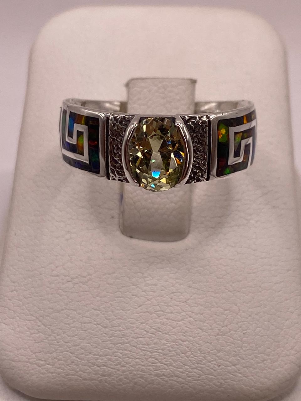 Anillo Contemporáneo Asimétrico con Ópalo de Fuego y Zirconia en Plata .950, vista superior