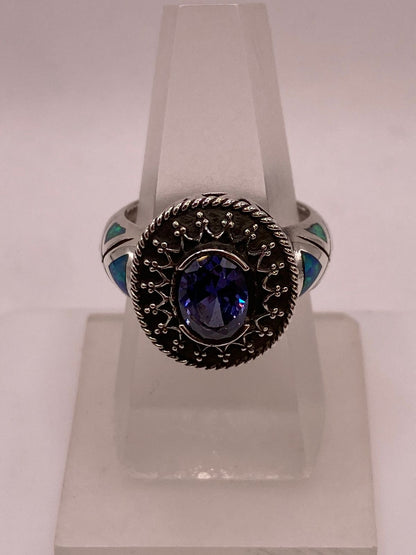 Anillo Contemporáneo con Marquesita, Ópalo de Fuego y Zirconia en Plata .950, vista de detalle