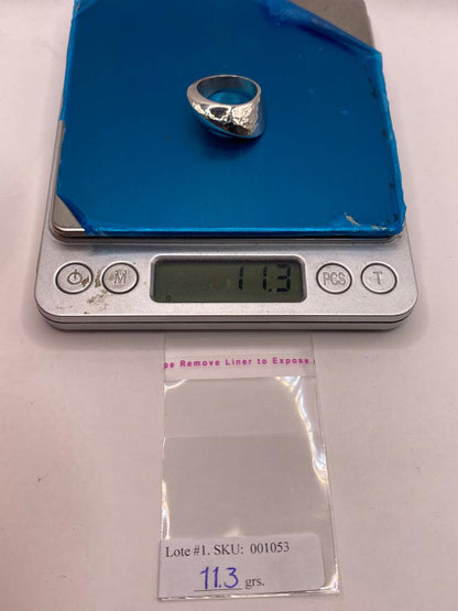 Anillo Contemporáneo Martillado en Plata .925, peso en gramos (báscula)
