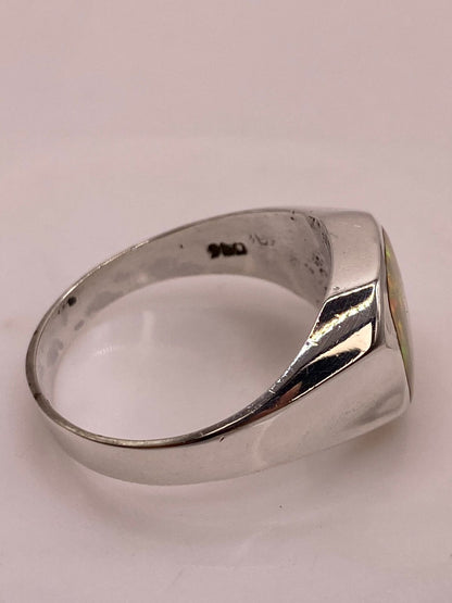 Anillo Contemporáneo con Ópalo de Fuego Multicolor en Plata .950, sello de autenticidad Plata Ley .925