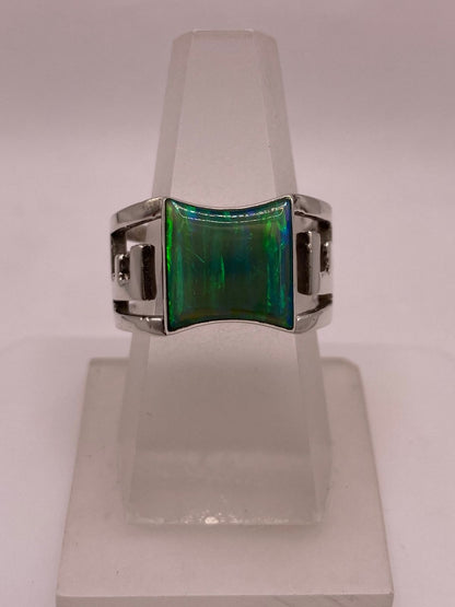 Anillo Contemporáneo con Ópalo de Fuego Verde en Plata .950, vista superior