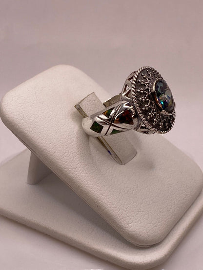 Anillo Contemporáneo Geométrico con Ópalo de Fuego, Zirconia y Marquesita en Plata .950, vista lateral