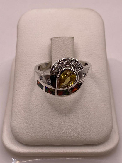 Anillo Contemporáneo con Ópalo de Fuego y Zirconia en Plata .925, vista superior