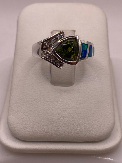Anillo Contemporáneo con Ópalo de Fuego y Zirconia en Plata .925, vista superior