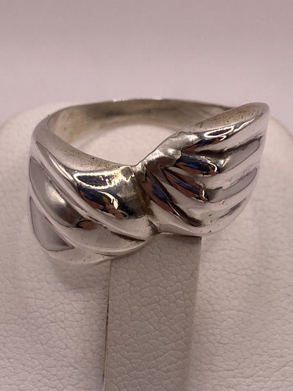 Anillo Contemporáneo en Plata .925, vista de detalle