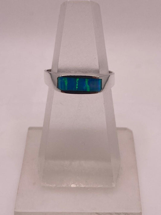 Anillo Contemporáneo de Plata 950 con Ópalo de Fuego — ángulo diagonal