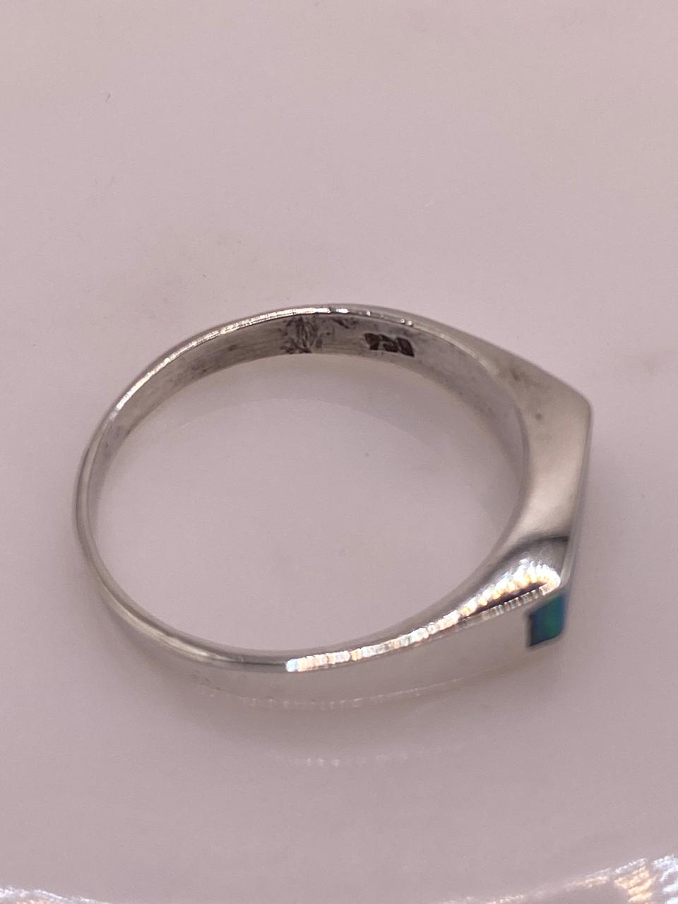 Anillo Contemporáneo de Plata 950 con Ópalo de Fuego, sello de autenticidad Plata Ley .925