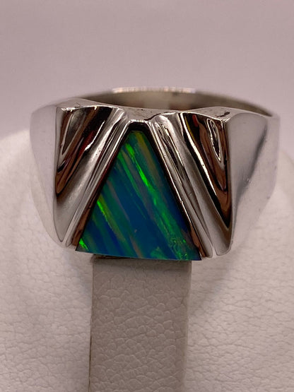 Anillo Contemporáneo Plata Ley 950 con Ópalo de Fuego Azul‑verde, vista superior
