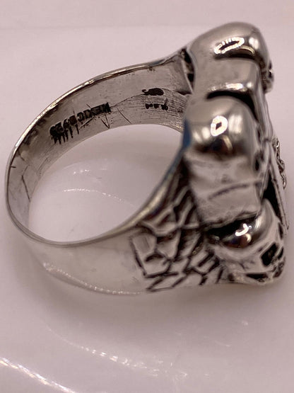 Anillo de Cruz con Calaveras en Plata .925, sello de autenticidad Plata Ley .925