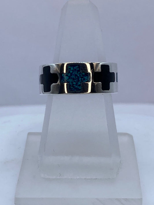 Anillo Cruz Geométrica de Plata .925 con Obsidiana Negra, vista frontal