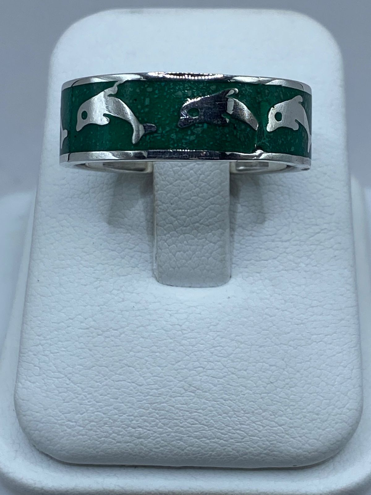 Anillo Delfines en Plata .925 con Malaquita Natural — vista lateral
