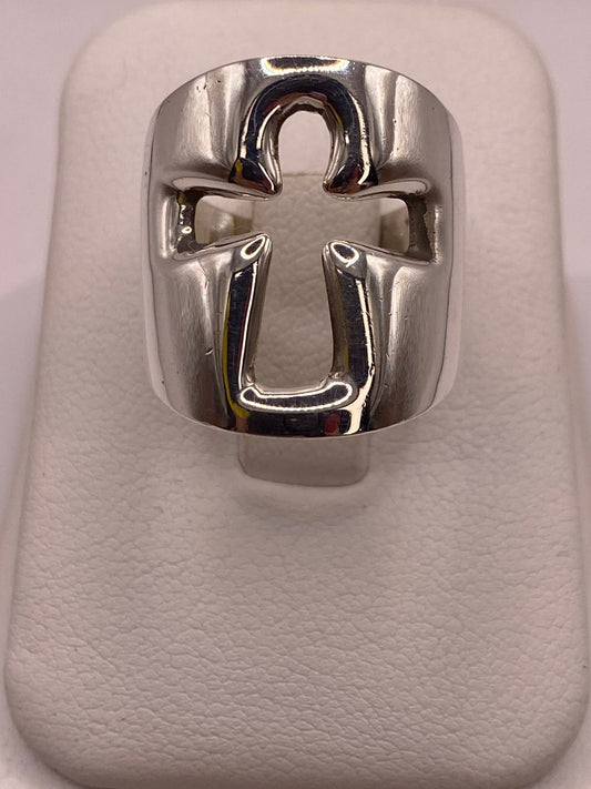 Anillo Diseño Cruz Estilizada en Plata .925 — ángulo diagonal
