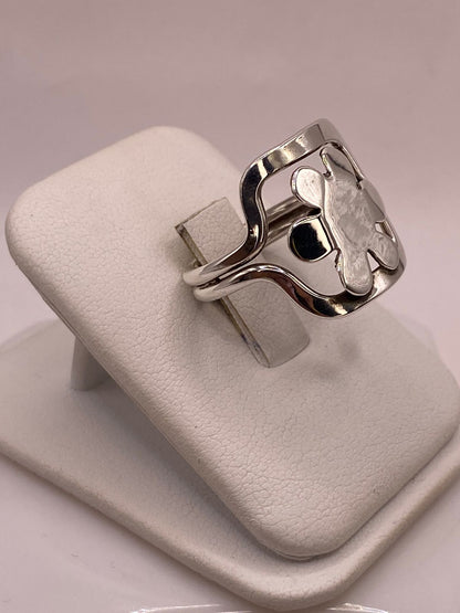 Anillo Diseño Orgánico en Marco Cuadrado Plata .925, vista frontal