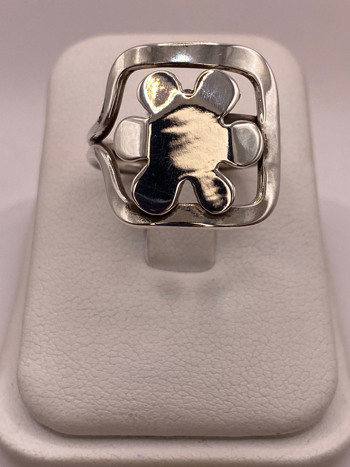 Anillo Diseño Orgánico en Marco Cuadrado Plata .925 — ángulo diagonal