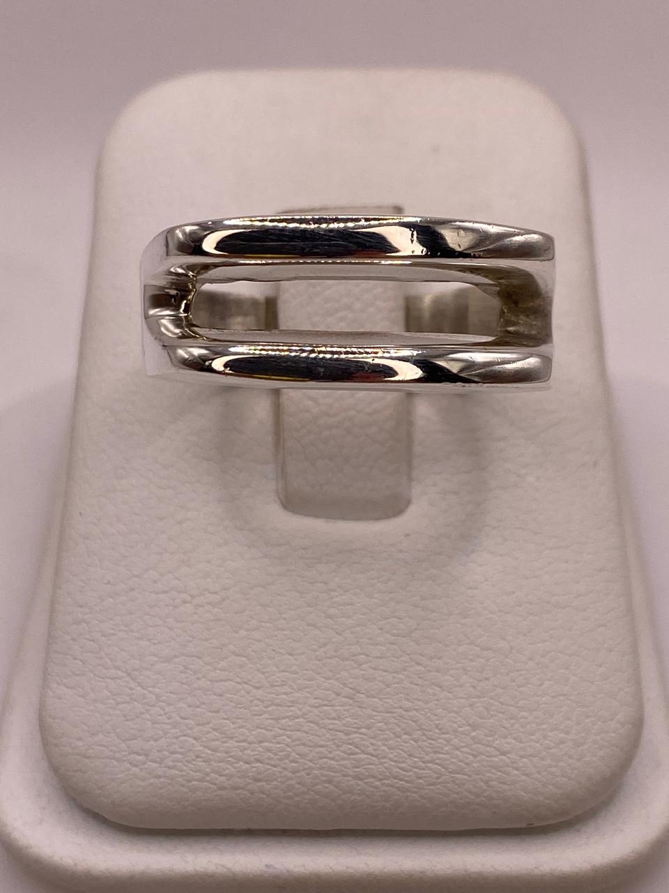 Anillo Doble Banda Abierta en Plata .925, vista de detalle