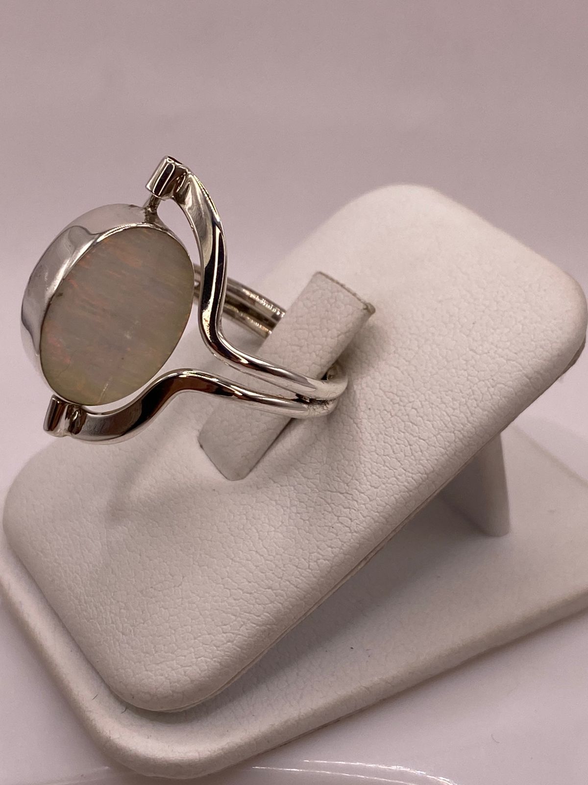 Anillo Doble Vista Giratorio con Ópalo de Fuego en Plata .925, vista frontal