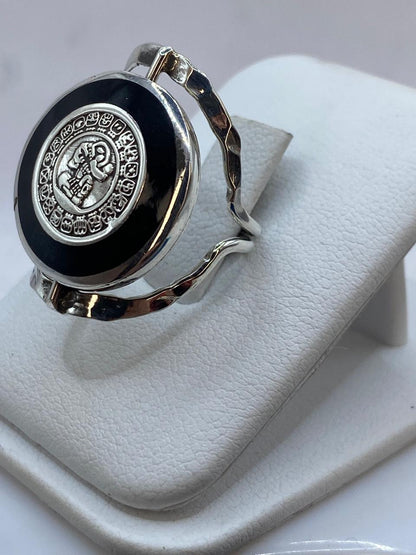 Anillo Doble Vista Calendario Azteca en Plata .925 Diseño Giratorio, vista lateral