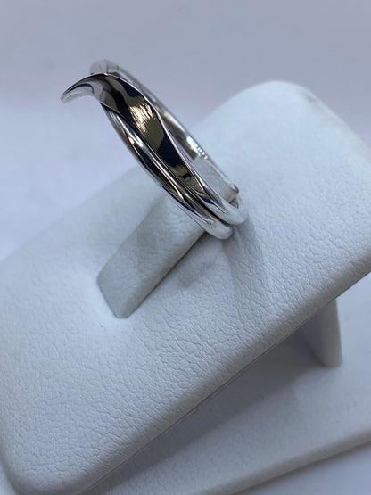 Anillo Doble Banda Entrelazada en Plata .925, vista superior