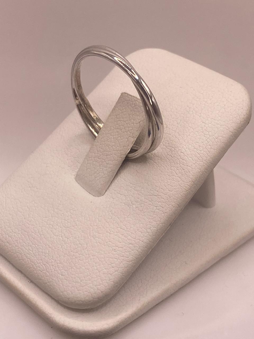 Anillo Doble Entrelazado en Plata .925, vista frontal
