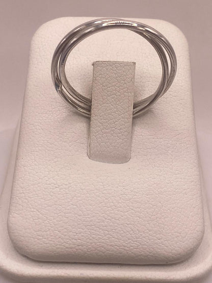 Anillo Doble Entrelazado en Plata .925, vista de detalle