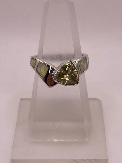 Anillo Elegante Curvo de Plata 950 con Ópalo de Fuego y Zirconia, vista posterior